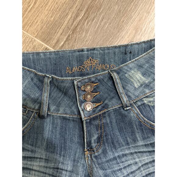 Vintage Y2k Women's ALMOST FAMOUS Flared Low-rise Jeans Size 7 - Picture 2 of 6